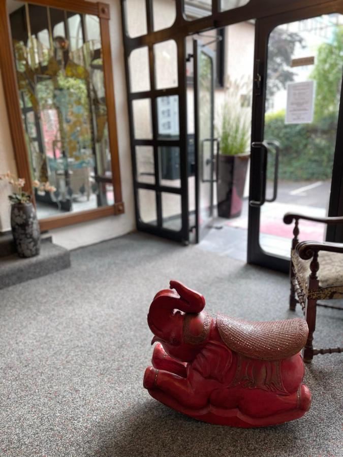 ホテル ブルネンホフ バートナウハイム エクステリア 写真
